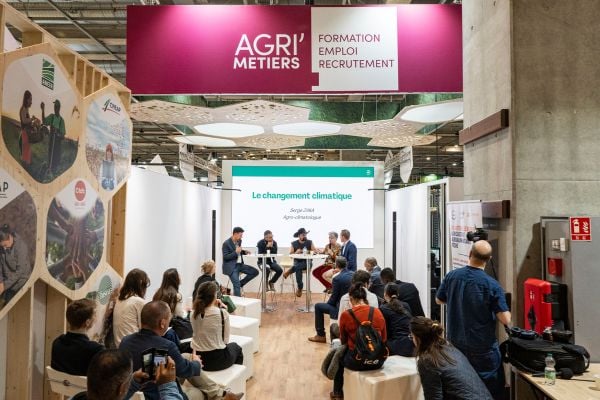 Conférence dans l'espace Agri'Métiers