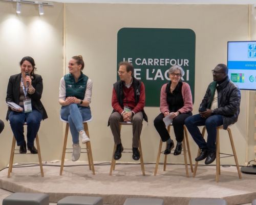 The 5 speakers at the GAIA conference during the SIA hackathon
