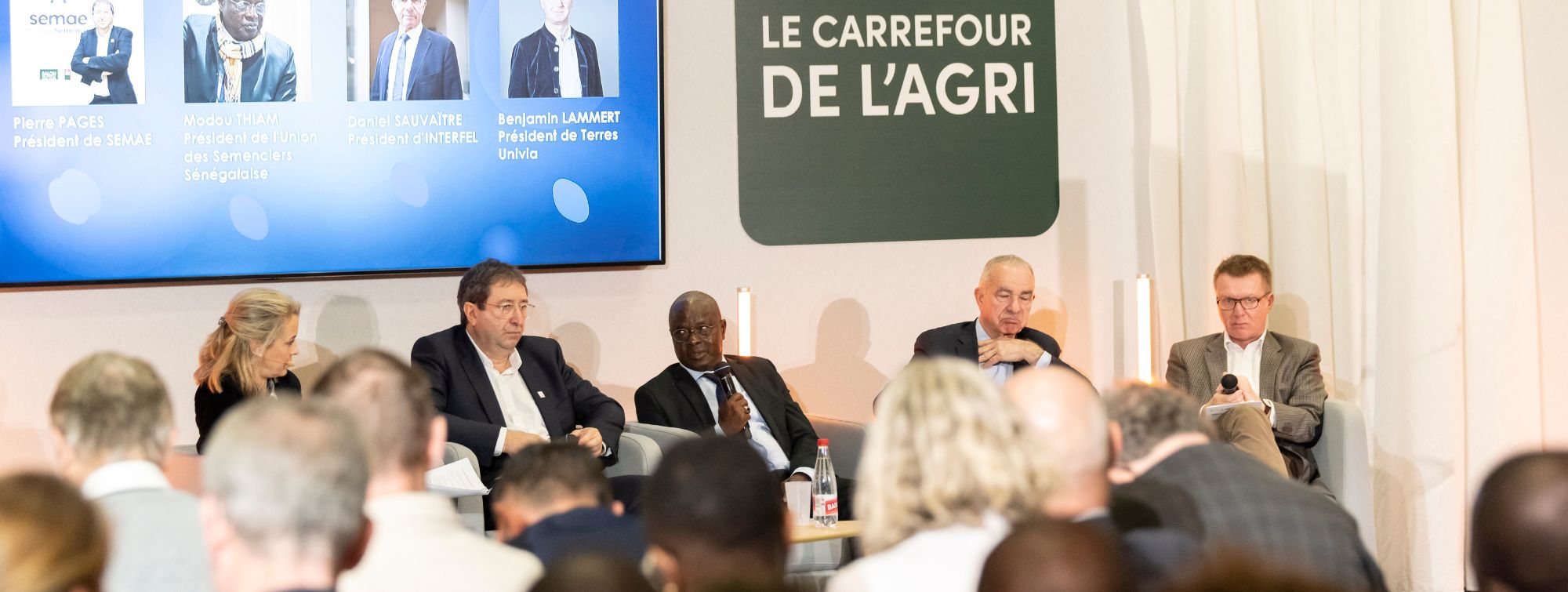 Table ronde entre experts agricoles au Carrefour de l’Agri du SIAPRO